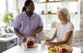5 Practical Tips for Enhancing Daily Life for the Elderly at Home
