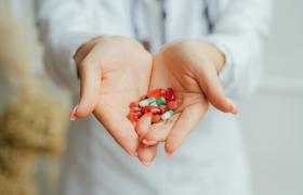 Medication Reminders & Logs